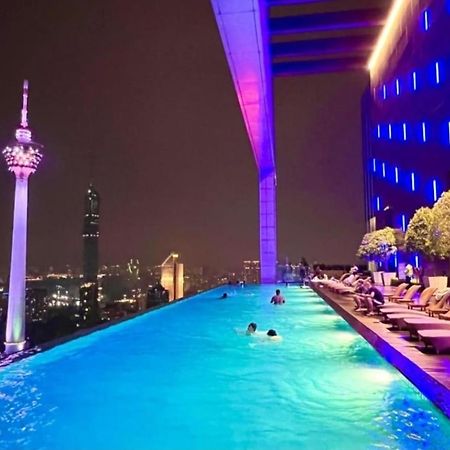 The Platinum Klcc By Infinity Pool Lägenhet Kuala Lumpur Exteriör bild