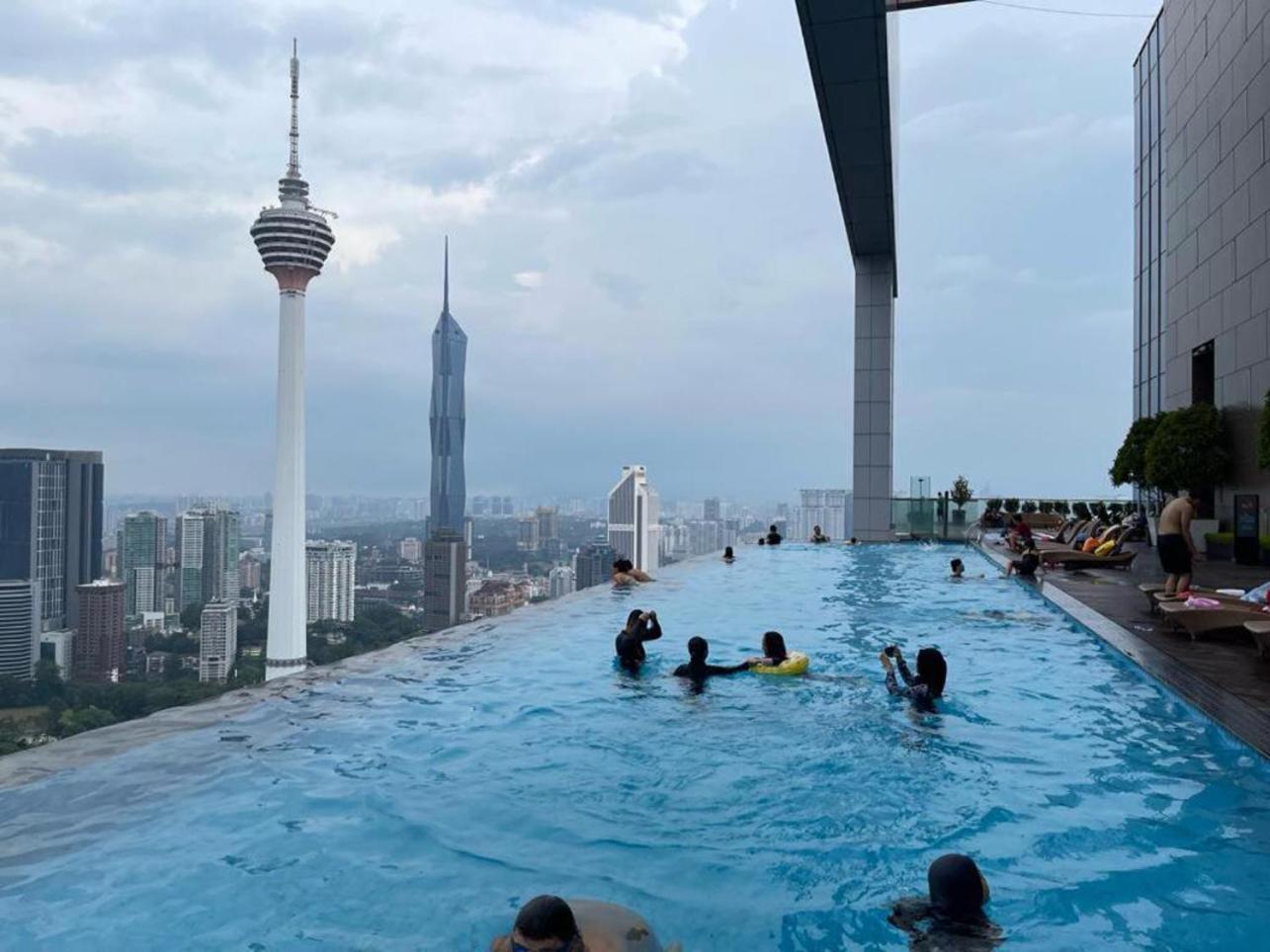 The Platinum Klcc By Infinity Pool Lägenhet Kuala Lumpur Exteriör bild